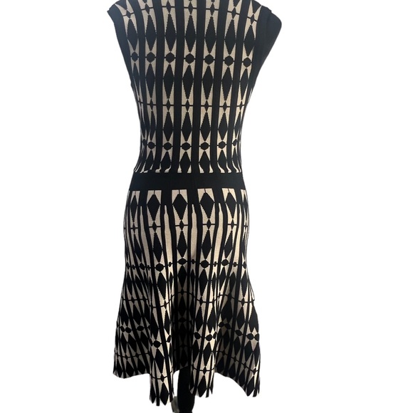 LARK & GREY, MEDIUM, BLACK/BEIGE PRINT, SLEEVELESS, DRESS. New - Picture 5 of 10